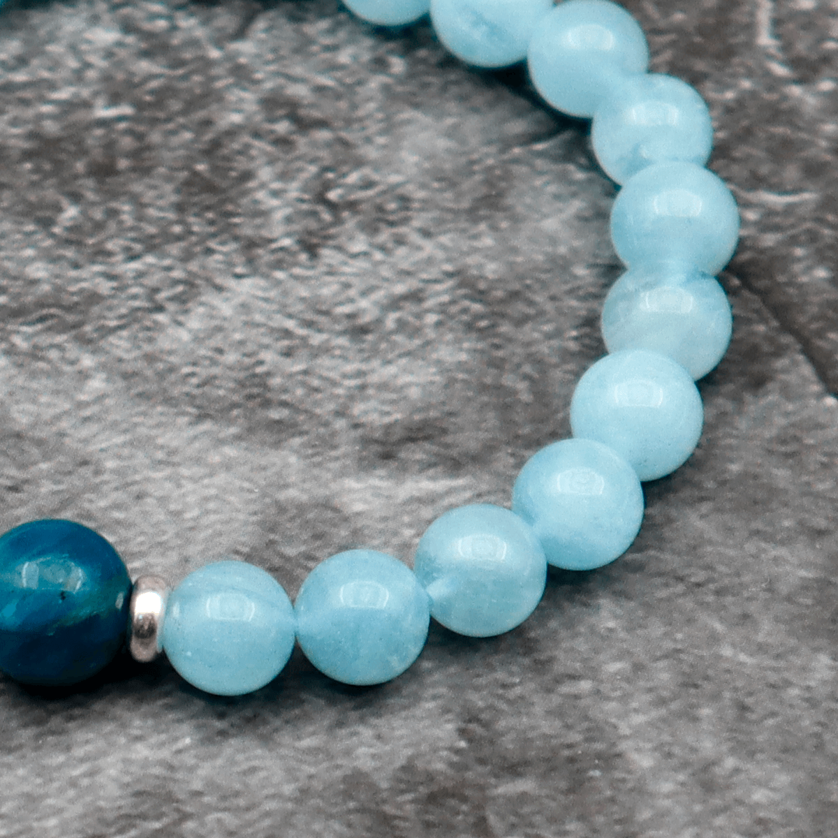 新宿租界 極開運青心数珠(アクアマリン・ブルーアパタイト)