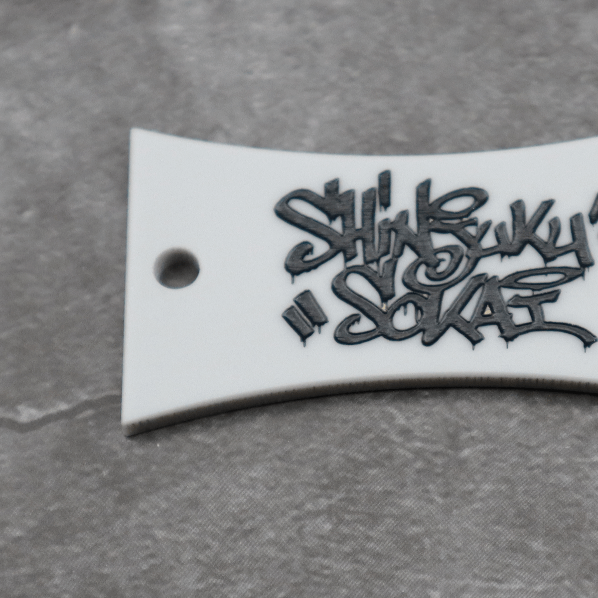 新宿租界 Graffiti Logo キーリング(Gray)[限定4個]