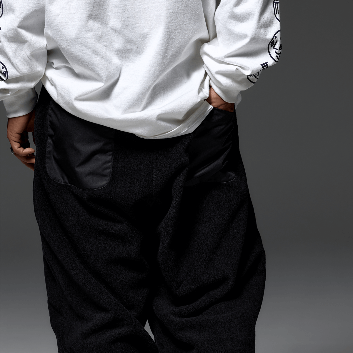 新宿租界ダブルニーフリースパンツ